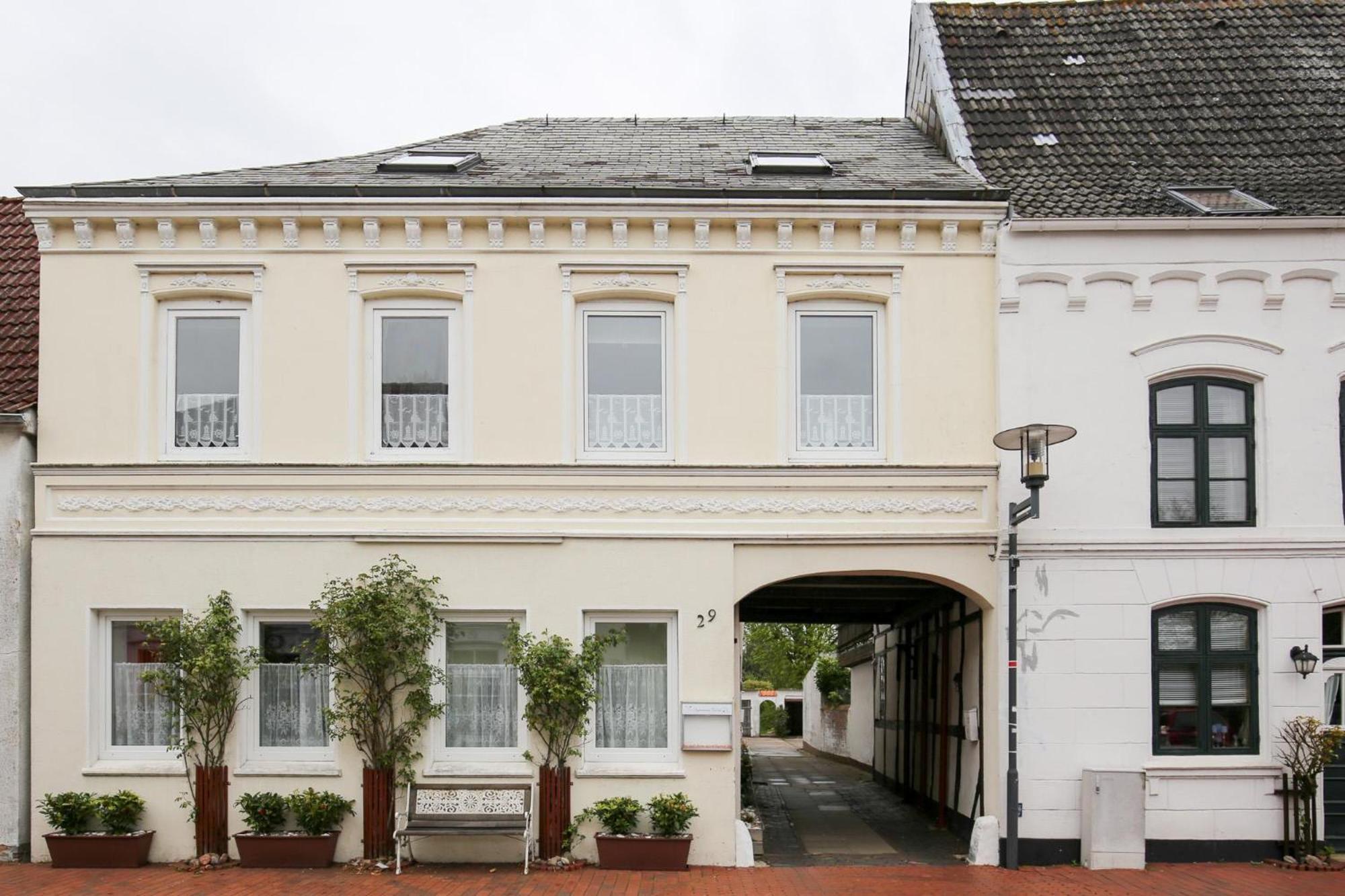 Apartmenthaus Toenning Kleine Kajuete Exterior photo